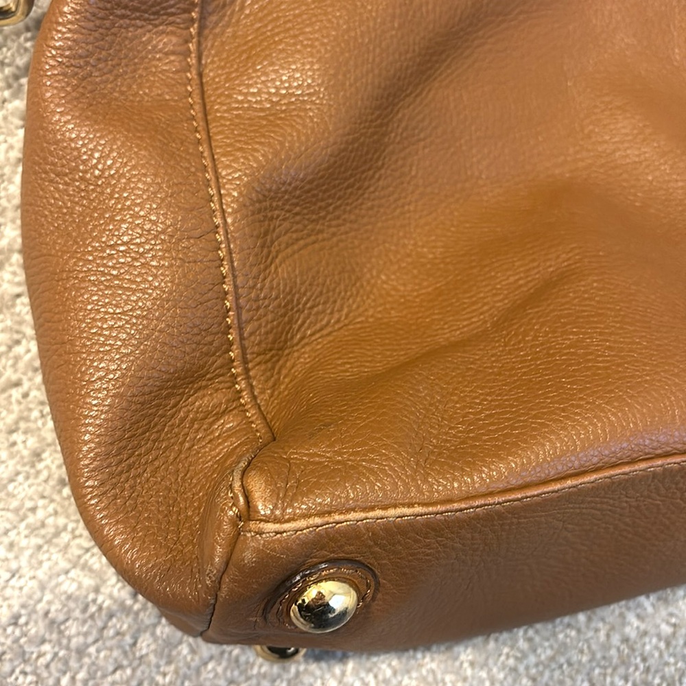 Michael Kors Pebbled Leather Brown Gold Tone Hardware - Picture 10 of 14